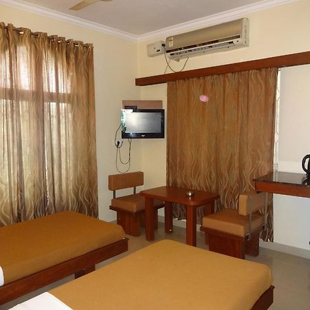 Sheetal Residency Hotel Bangalore Bagian luar foto