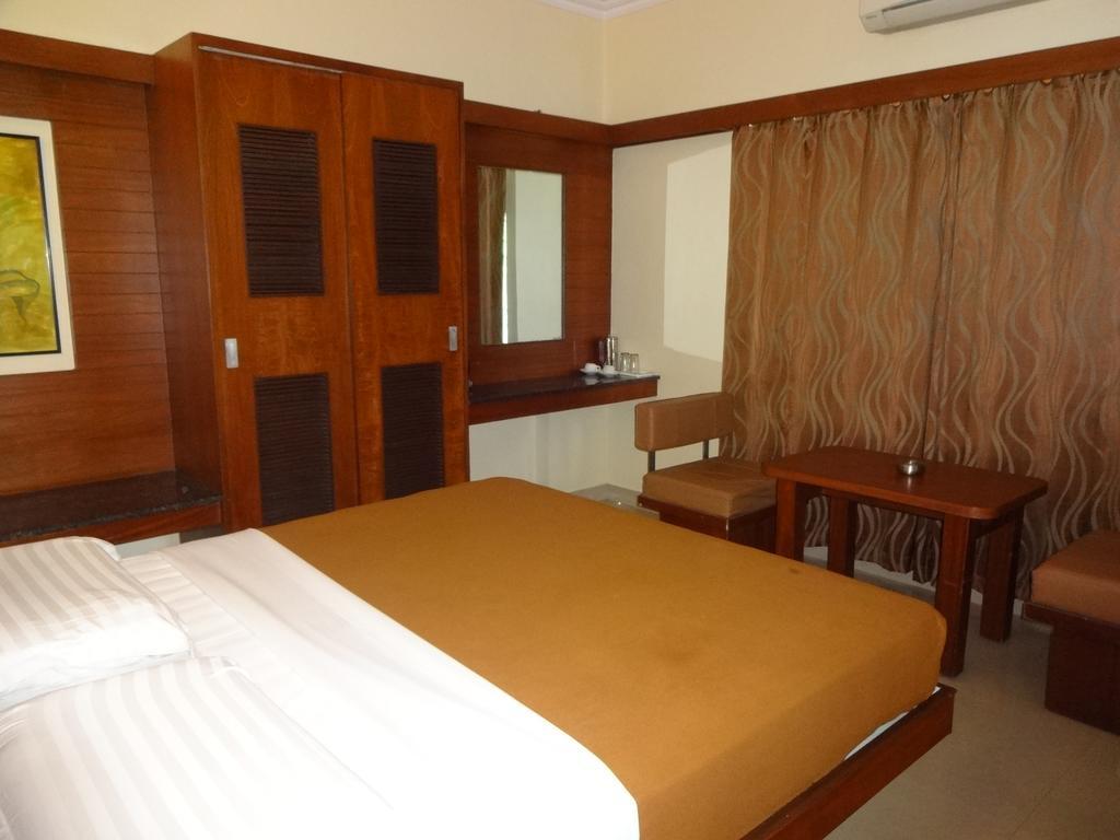 Sheetal Residency Hotel Bangalore Bagian luar foto