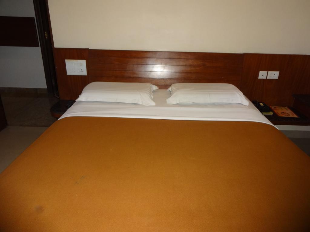 Sheetal Residency Hotel Bangalore Bagian luar foto