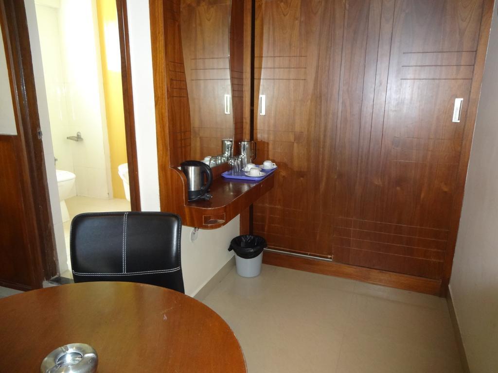 Sheetal Residency Hotel Bangalore Bagian luar foto